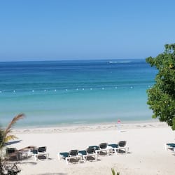 Junior Suite, 1 King Bed, Sea View | City view