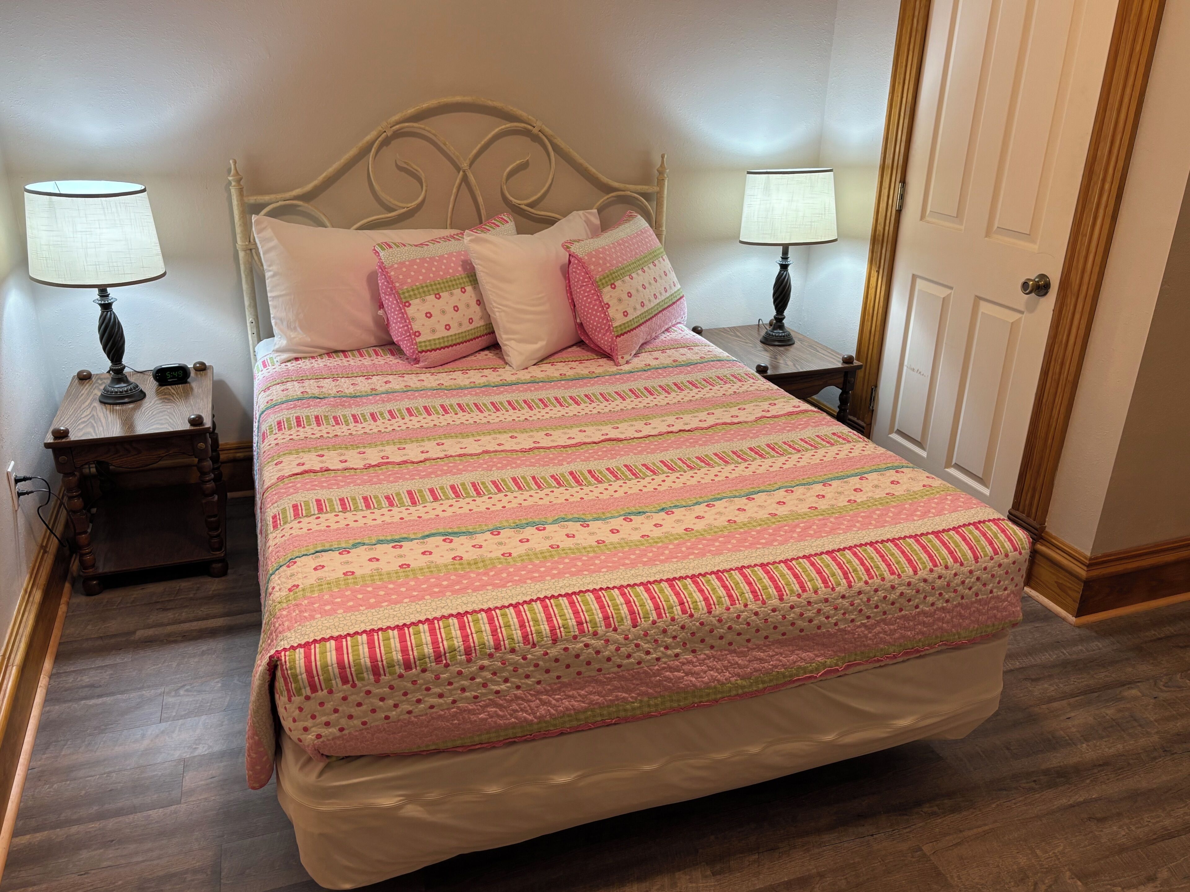 Classic Room | Dihias secara berasingan, dilengkapkan perabot secara berasingan 