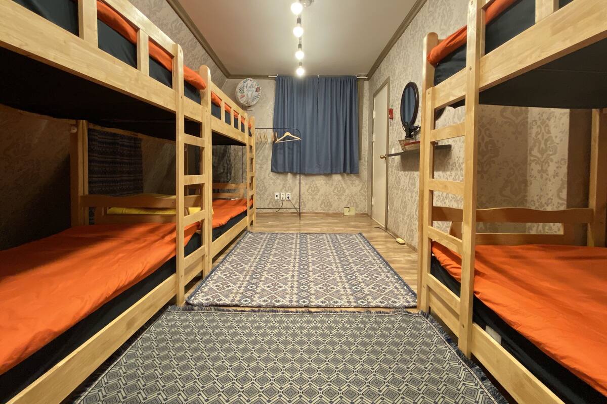 Shared Dormitory, Men only (8-person) | Wi-fi percuma, dihias secara berasingan 