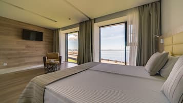 Premium bedding, minibar, in-room safe, desk