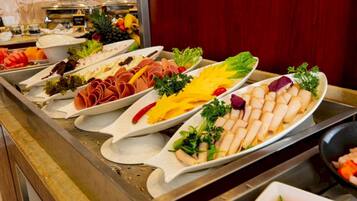 Bữa sáng buffet hàng ngày (60 SAR/mỗi người)