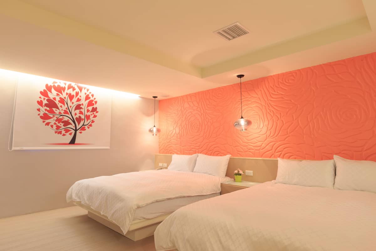 Blackout curtains, free WiFi, bed sheets