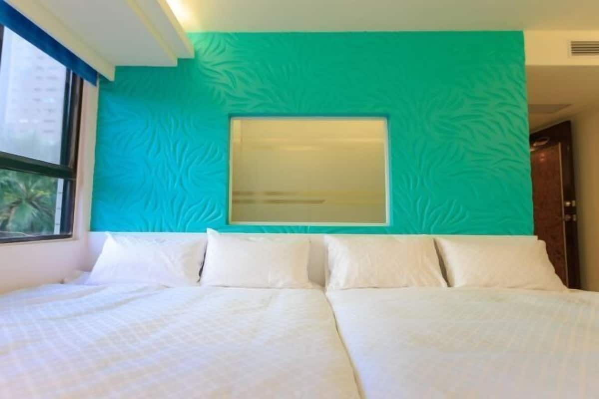 Blackout curtains, free WiFi, bed sheets