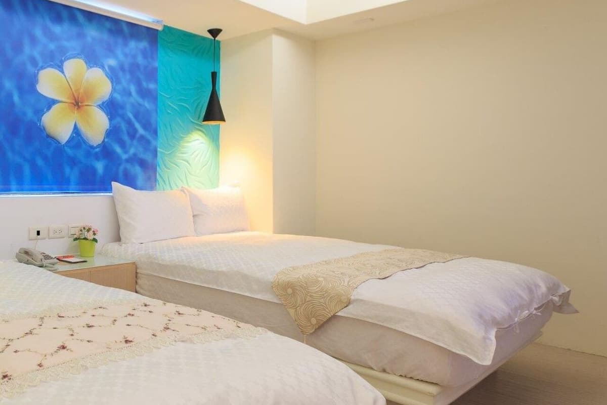 Blackout curtains, free WiFi, bed sheets
