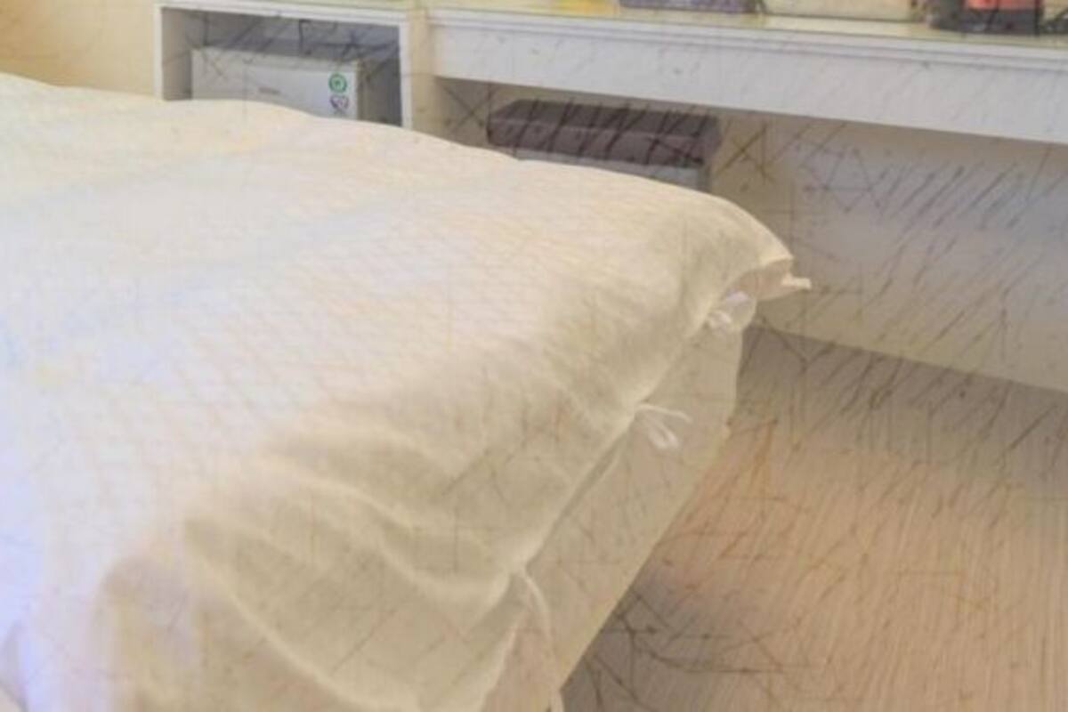Blackout curtains, free WiFi, bed sheets