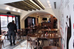 Lunch, dinner, brunch served; local cuisine - Marble Tower Hotel (Beirut)