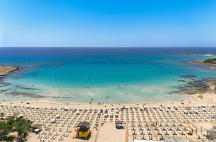 Rom – superior, sjøutsikt (Olympic Bay) | Minibarvarer (inkludert), safe på rommet og skrivebord