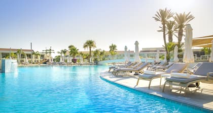 Olympic Lagoon Resort – Ayia Napa