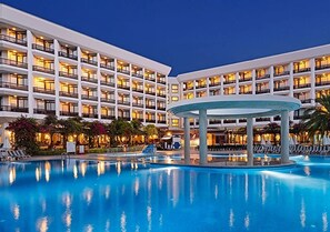 Front of property - Ozkaymak Marina Hotel - Ultra All Inclusive (Kemer)