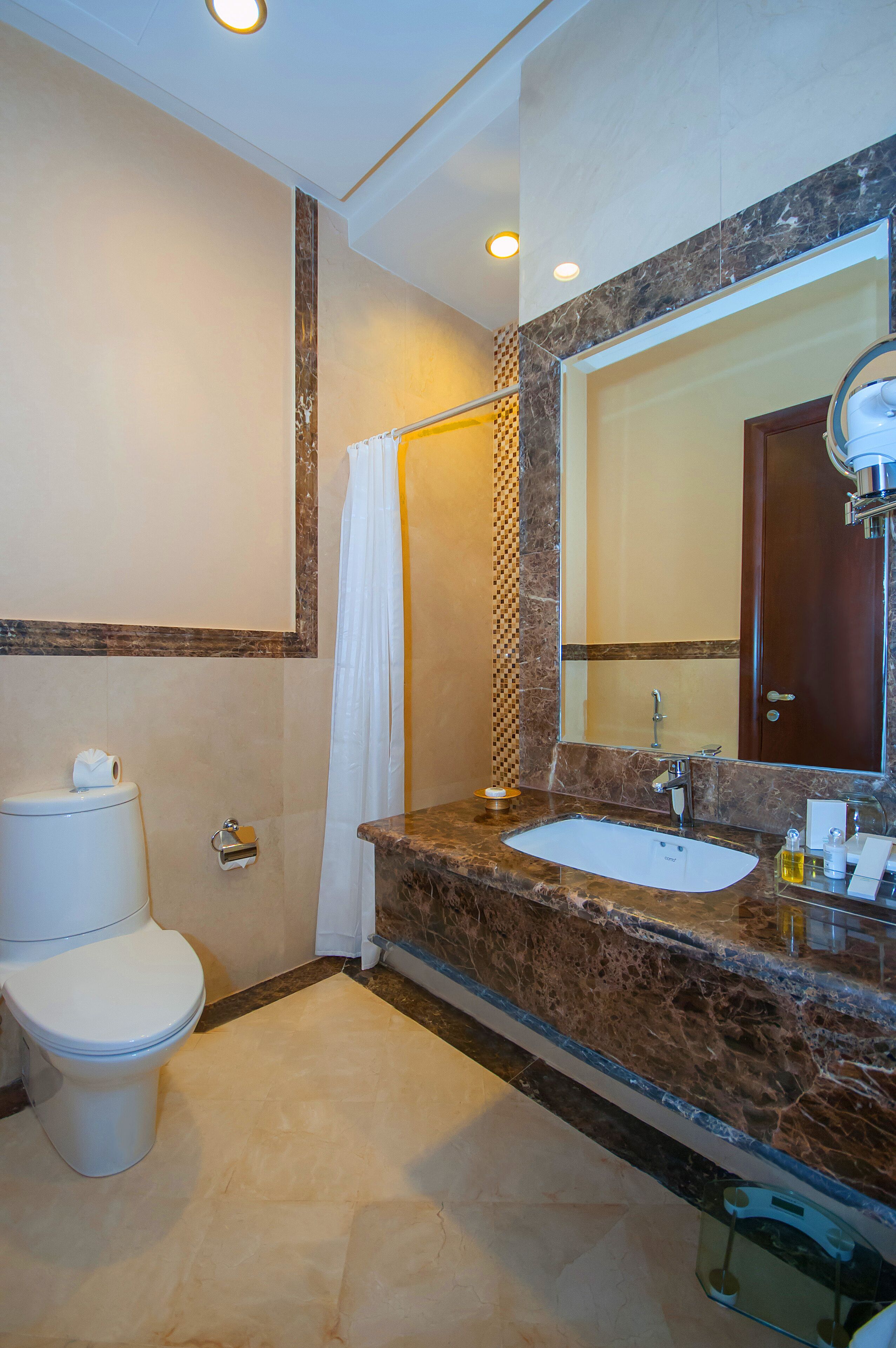 rainfall showerhead, free toiletries, hair dryer, bathrobes