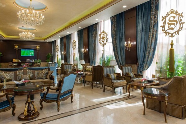 Lobby-Lounge