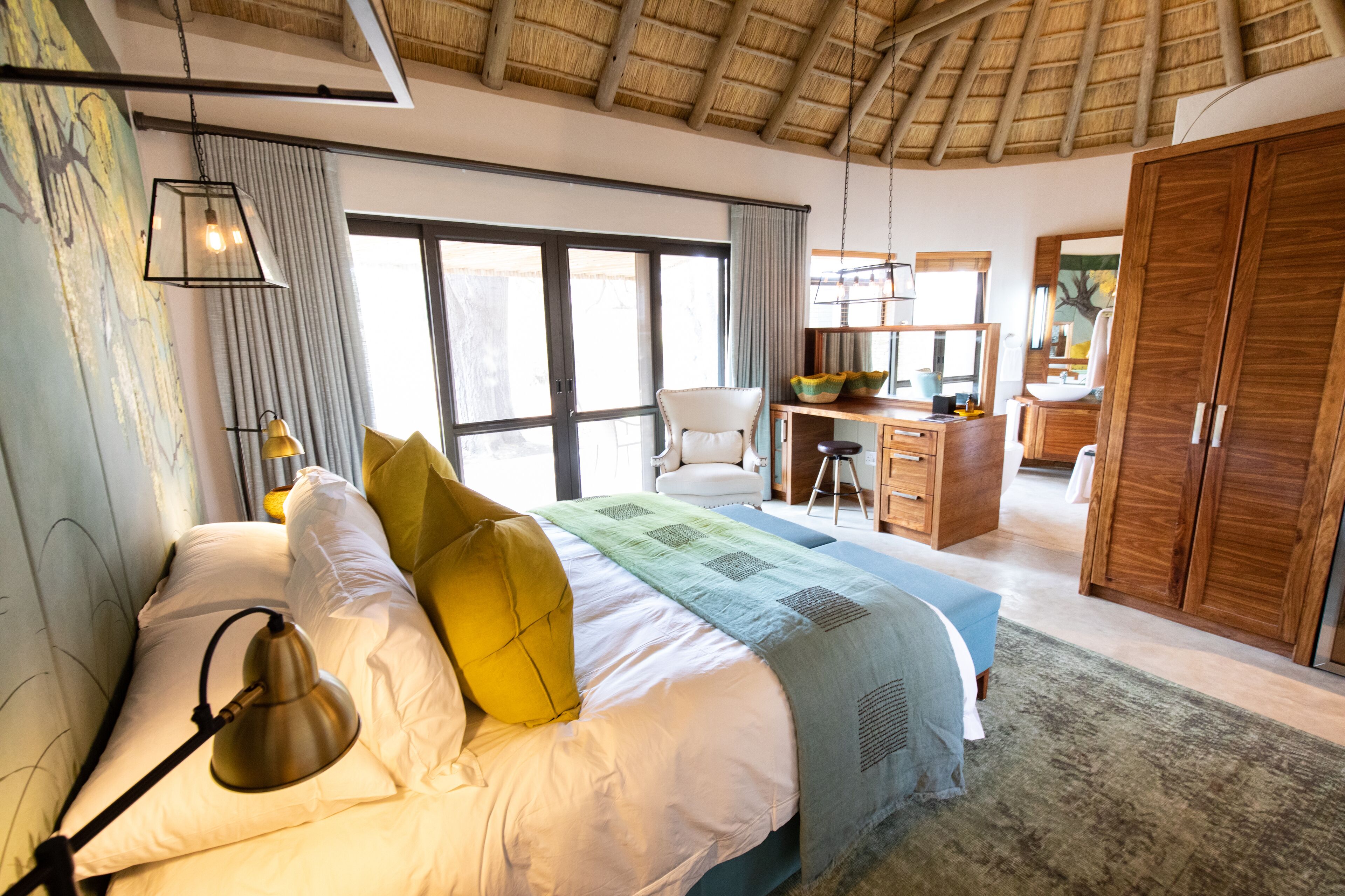 Luxury Suite | 4 bedrooms, down duvets, minibar, individually decorated