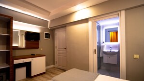 1 soverom, sengetøy av topp kvalitet, minibar og safe på rommet