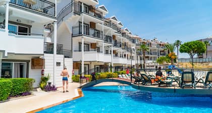 Joker Side Hill Suite Hotel