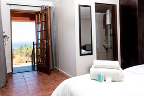 Chambre avec lits jumeaux, côté jardin