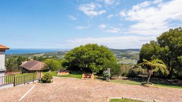 Family Apartment, 2 Bedrooms | Terrace/patio