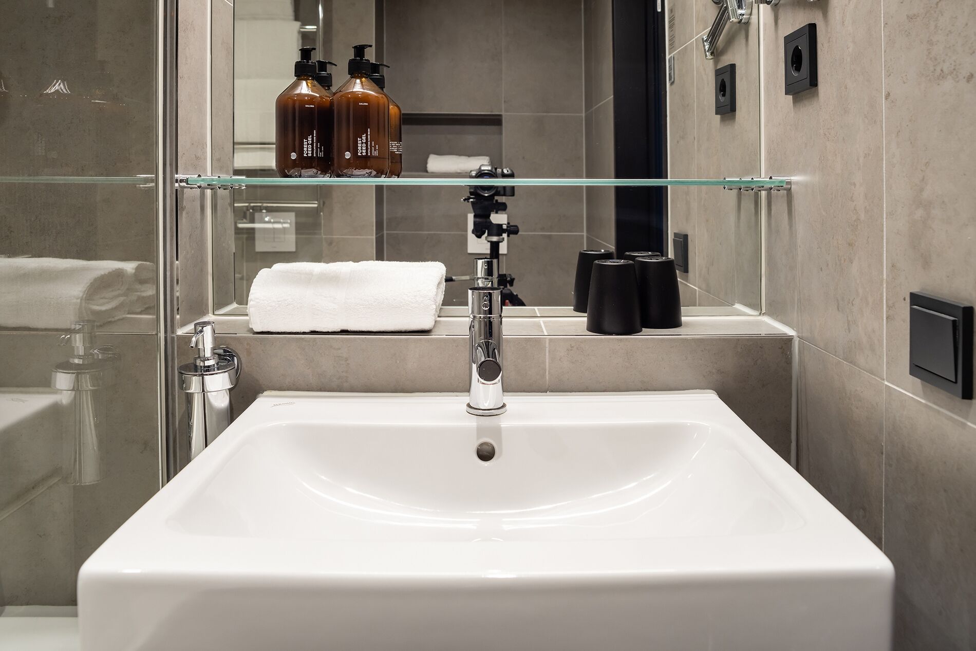 comfort double room | bathroom | shower, hair dryer, towels