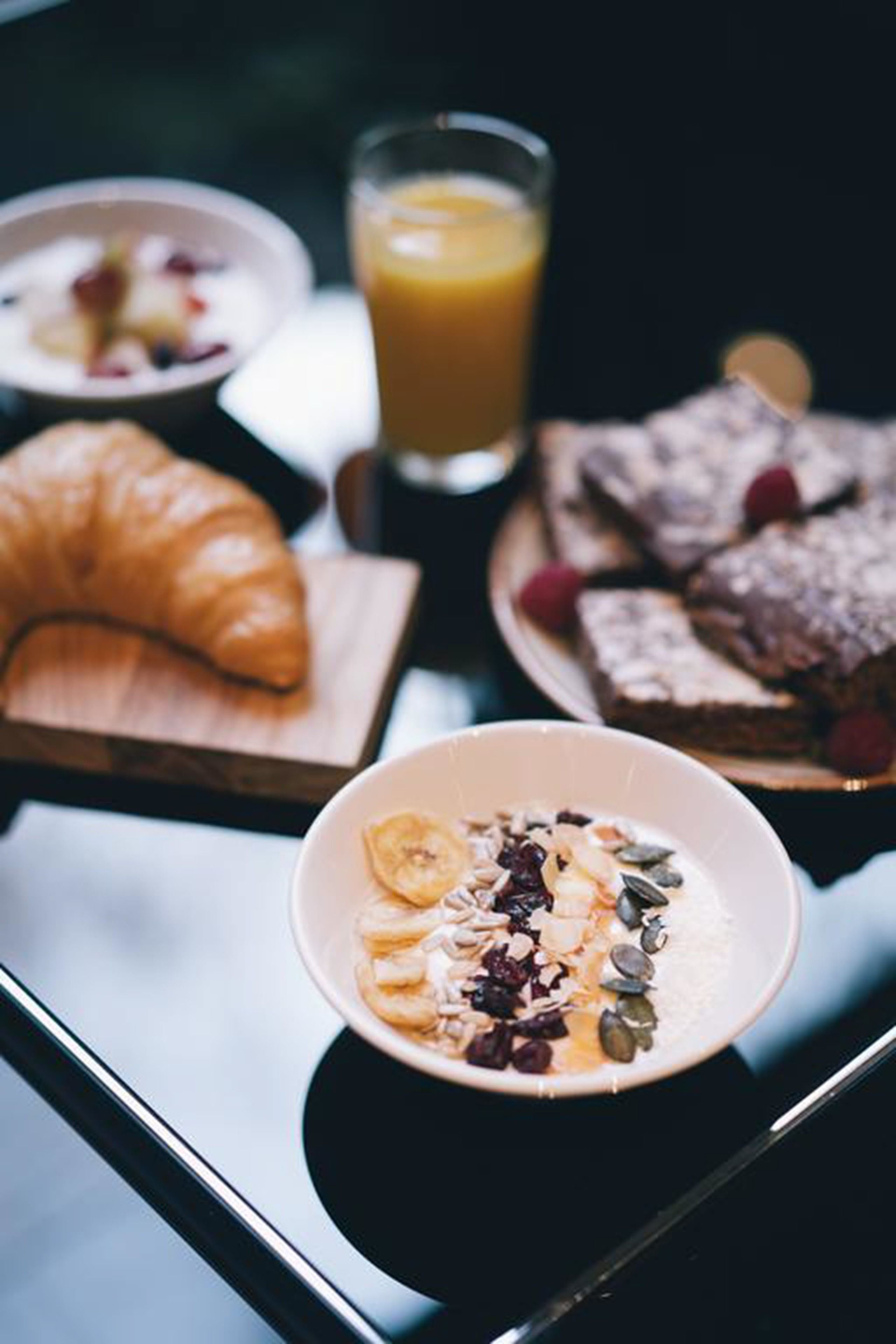 daily buffet breakfast (eur 18 per person)