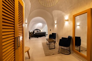 Elegant Suite, Indoor Jetted Tub