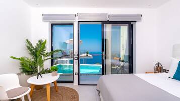 Suite de luna de miel, piscina privada, vistas al mar | 1 dormitorio, ropa de cama de alta calidad, minibar y caja fuerte