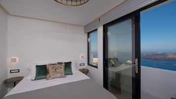 Junior Suite, Jetted Tub, Sea View | 1 bedroom, premium bedding, minibar, in-room safe