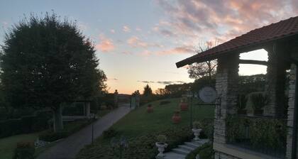 Casale Raffaello B&B