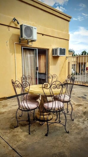 Terrace/patio - Oregon Cottage (Setsoto)