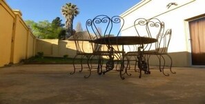 Terrace/patio - Oregon Cottage (Setsoto)