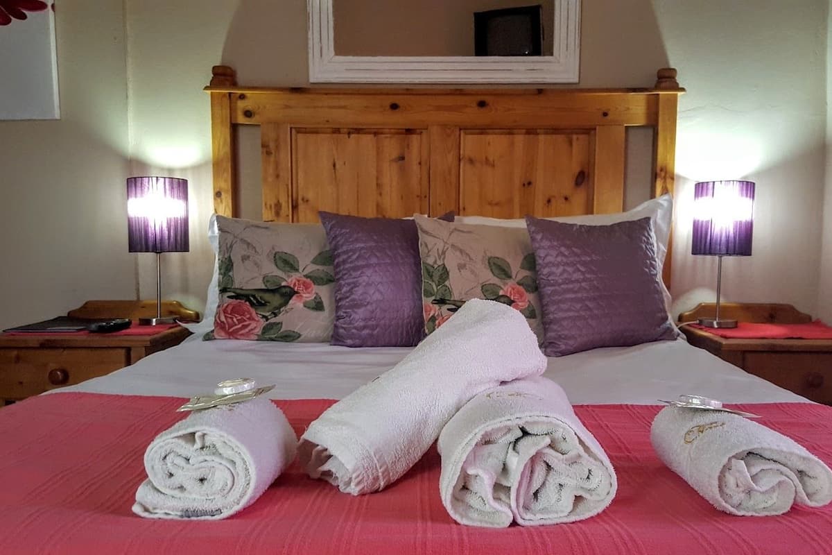 Double Room | Iron/ironing board, WiFi