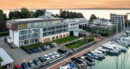 Hotel Yacht Wellness & Business