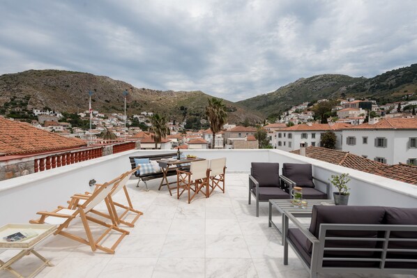 Executive Apartment | Premium bedding, in-room safe, individually decorated, soundproofing