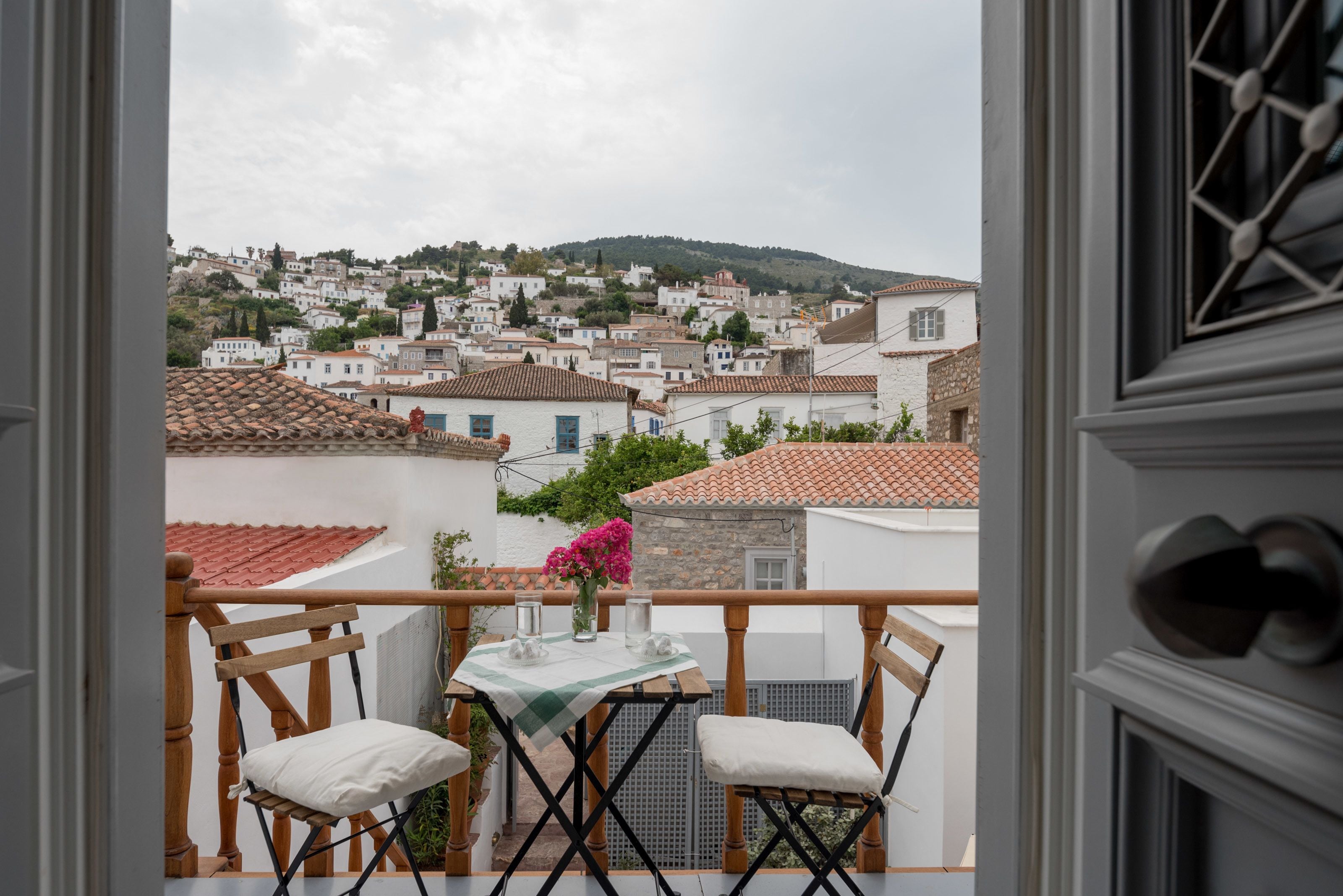 Superior Apartment | Premium bedding, in-room safe, individually decorated, soundproofing