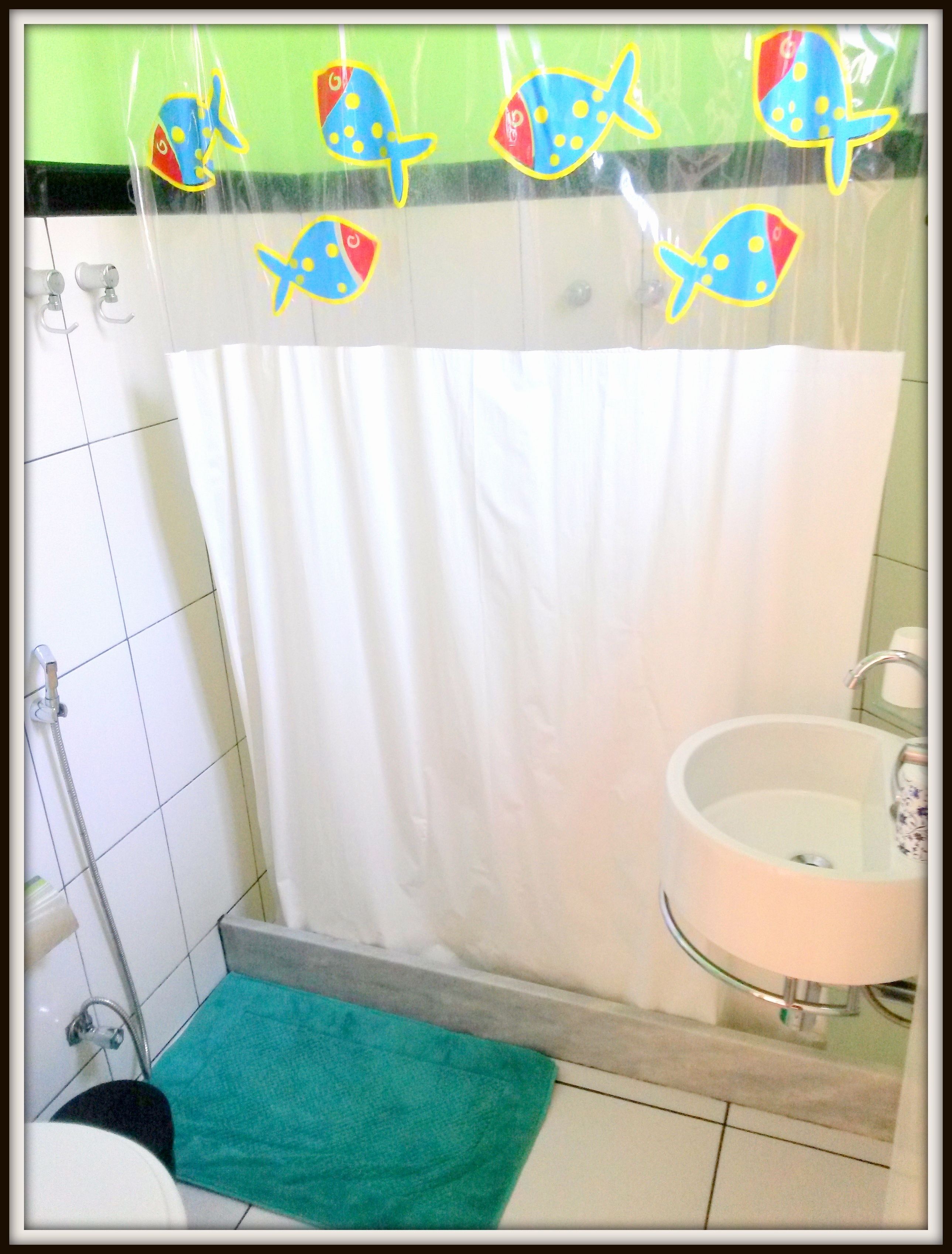 Standard Room, Shared Bathroom | Bathroom | Shower, hair dryer