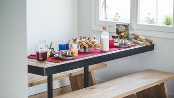 Acropolis View Apartment (Korizi 1 str, 11745) | In-room dining