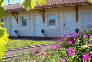 Exterior - Natur'Hôtel (Menesplet)