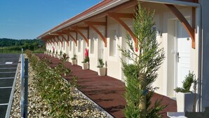 Exterior - Natur'Hôtel (Menesplet)