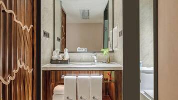 Minibar, in-room safe, desk, free WiFi