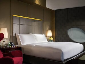 Luxury Room, 1 King Bed, City View | Premium bedding, minibar, in-room safe, individually decorated - Sofitel Kunming (Kunming)