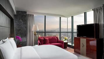 Luxury Room, 1 King Bed | 1 bedroom, premium bedding, minibar, in-room safe