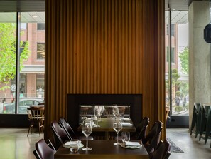 Dining - Thompson Seattle, by Hyatt (Seattle)
