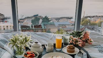 Desayuno completo todos los días (con cargo)