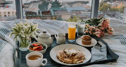 Thompson Seattle, by Hyatt