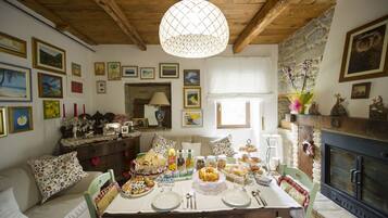 Tägliches inbegriffenes Frühstücksbuffet