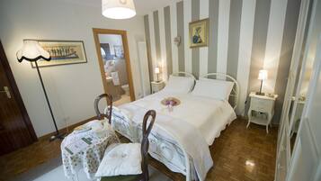 Chambre Double Confort, balcon, vue colline (Dei Fiori) | Salle de bain