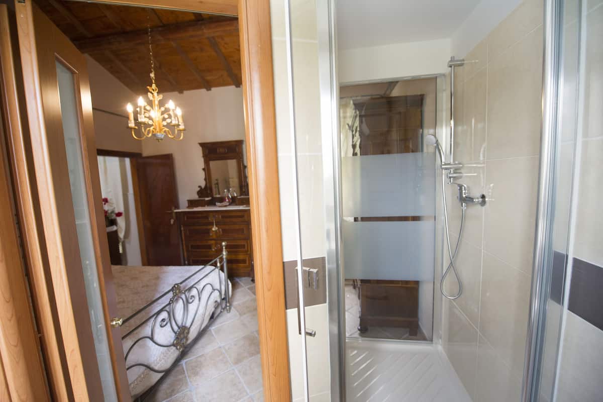 Romantic Double Room, Hill View (Dei Cuori)