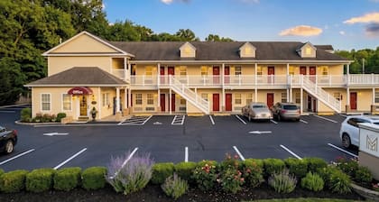 At 9 Motel Near Freehold I-195