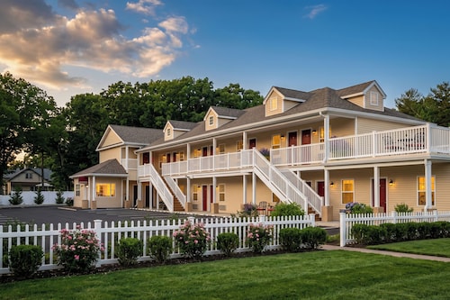 At 9 Motel Near Freehold I-195