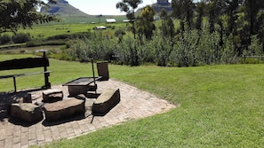Chalet (Bush House) | Terrace/patio