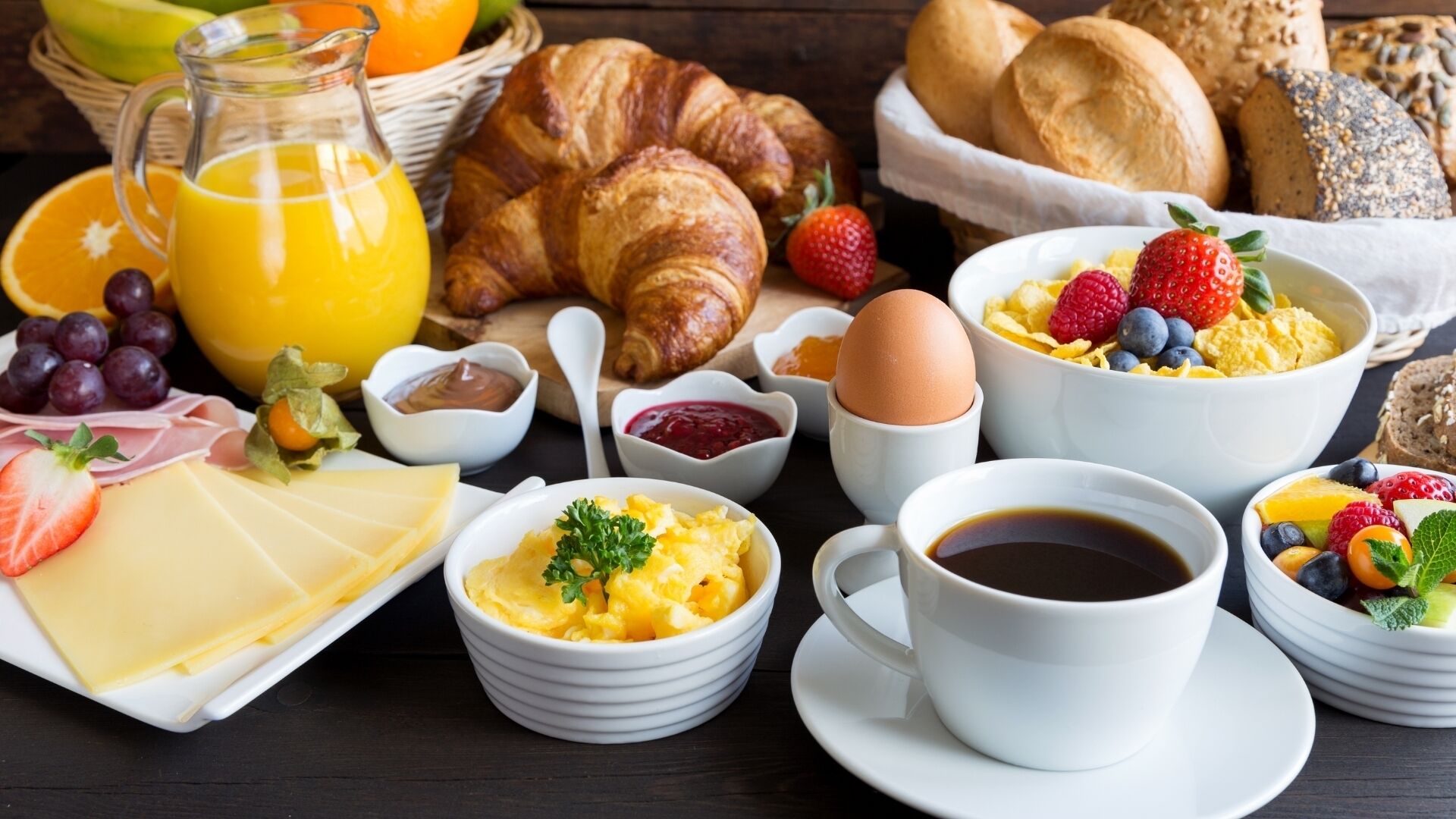 Daily buffet breakfast (EUR 23 per person)