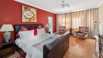 Premium bedding, in-room safe, individually decorated